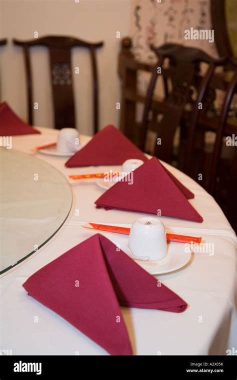 Chinese Restaurant Interior Stock Photo - Alamy