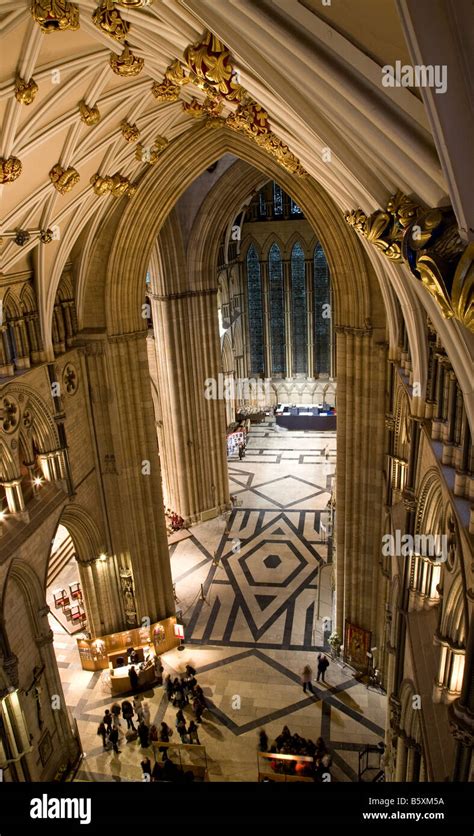 The Restored South Transept And Roof Of York Minster York England Stock