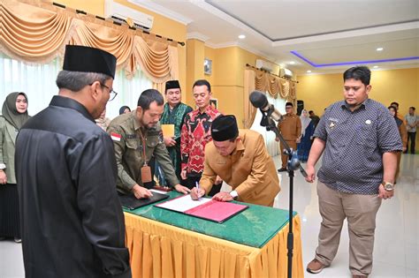 Letnan Lantik Pejabat Salah Satunya Kadis Pendidikan Readnews Id