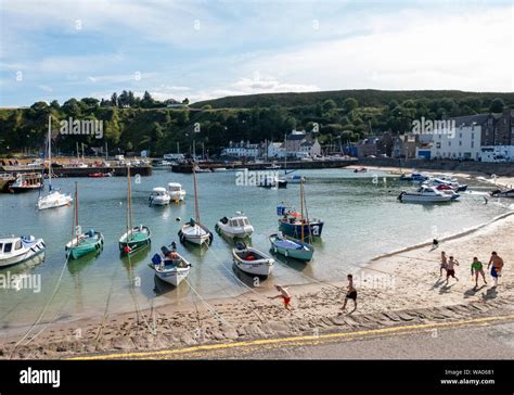 Stonehaven beach hi-res stock photography and images - Alamy