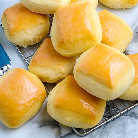 Copycat Texas Roadhouse Roll Recipe Easy Budget Recipes