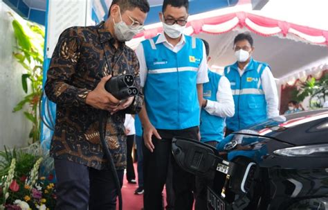 Mobil Listrik Jadi Kendaraan Resmi Ktt G Pln Bangun Spklu Di Bali