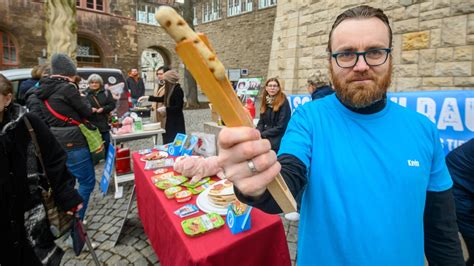 Vegane W Rstchen F R Alle Protest Gegen Massentierhaltung In Nordhausen