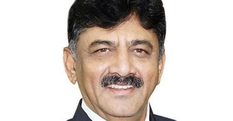 Karnataka minister DK Shivakumar, family summoned by Income Tax ...