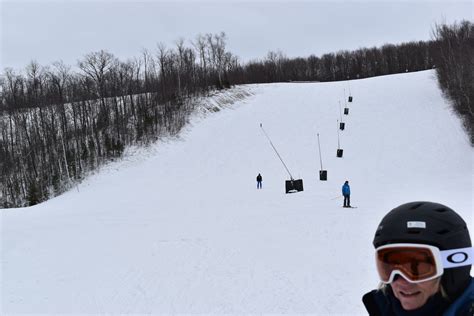 Esto Ski Day Friendly Ontario Skiing With A Splash Of Slalom