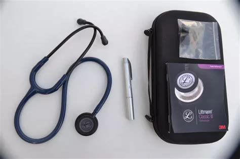 Fonendoscopio Littmann Classic Iii Navy Blac Estuche Linter Env O Gratis