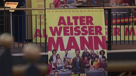 Alter Weißer Mann Jan Josef Liefers promotet neuen Film in Bremen