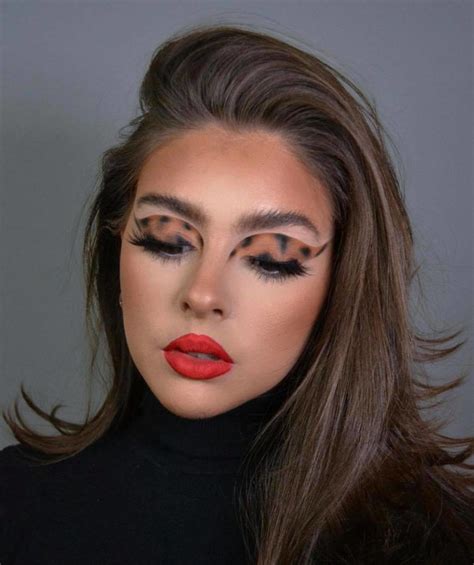 Dare To Pair Bold Eye Makeup With Bold Lips This Summer Fashionisers