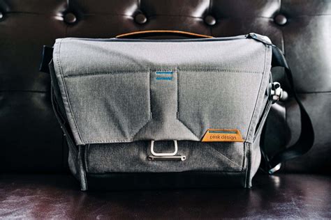 Peak Design Everyday Messenger Review (13″ V1)