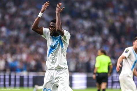 CAN Mbemba dénonce des propos de Regragui