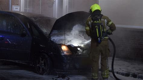 Auto Volledig Uitgebrand In Venlo Limburg