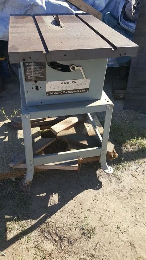 Delta Model 10 Contractors Saw Table Saw With Original Metal Stand