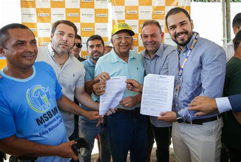 Dr Pessoa Assina Ordem Para Asfaltamento Na Zona Norte De Teresina