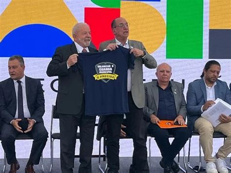 FENAGUARDAS Participa De Evento O Presidente Lula E O Ministro Do