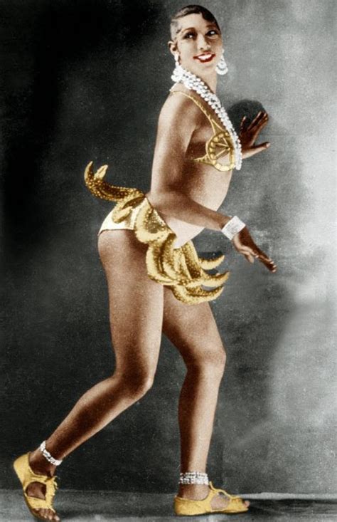 Joséphine Baker et sa célèbre ceinture banane Extra ordinaire Banane