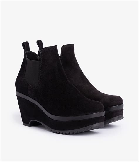 Chelsea Wedge Bootie In Black Suede Faustine Autumn Winter 22