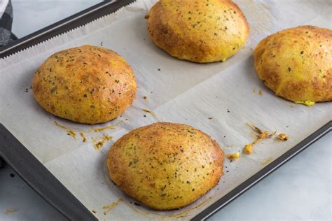 Best Keto Buns Crusty Outside And Soft Interior Hip2keto Recipe