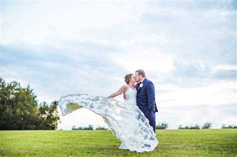 bride and groom portraits