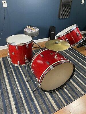 Kent Red Sparkle Drum Set From The S With Original Cymbal