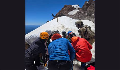 Dramatic Rescue On Mt Hood Climber Survives 700 Foot Fall Airlifted