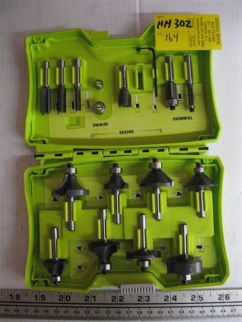 RYOBI ROUTER BIT SET