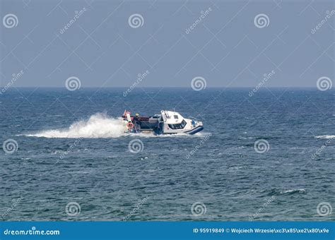 Barco Patrulha Imagem De Stock Imagem De Recurso Observar