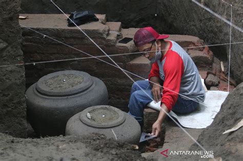 Ekskavasi Situs Adan Adan Kediri Antara News