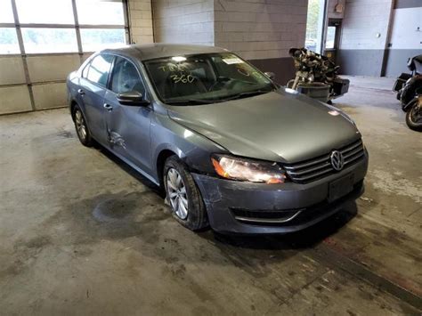 2015 Volkswagen Passat S 1VWAT7A32FC012815 Bid History BidCars