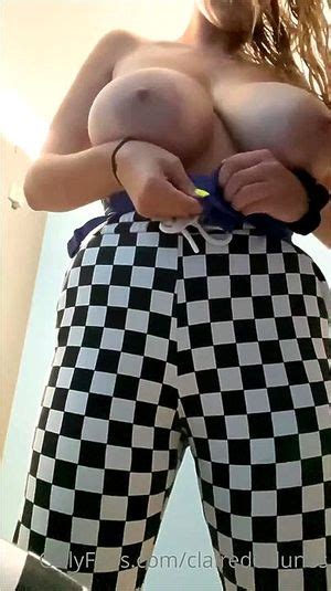 boobsを視聴 Solo Boobs Big Tits Porn SpankBang