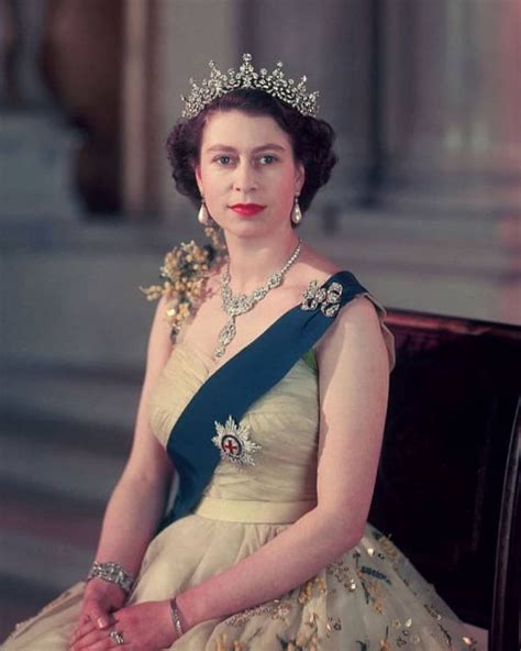 Elizabeth Ii Young - World News