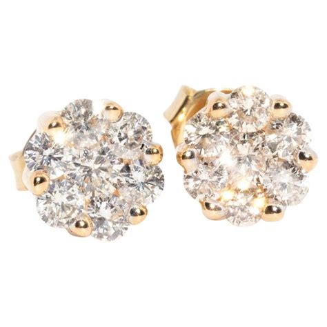 18 Carat Yellow Gold Round Brilliant Diamond Flower Cluster Stud