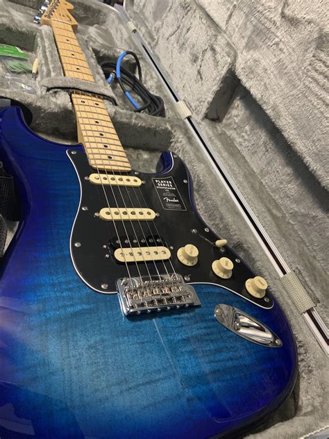 strat fender