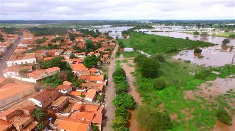 Nível do rio Parnaíba sobe em Luzilândia municípios de Floriano e