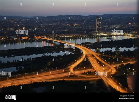 Viena Wien Vista Desde El Mirador De La Donauturm Torre Del