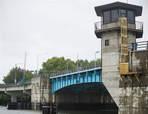 Bay Citys Liberty Bridge Closed To Traffic Until 10 Am