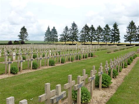 La nécropole nationale de Vauxbuin Chemins de mémoire