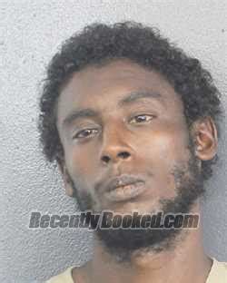 Recent Booking Mugshot For Kelvin Bernard Wright In Broward County