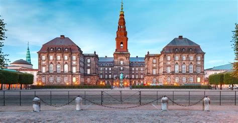 Fast Track Schloss Christiansborg Kopenhagen Private Tour Getyourguide