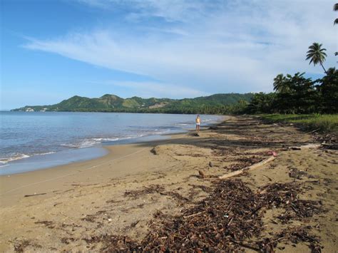 Balneario Tres Hermanos Añasco Guardarenas