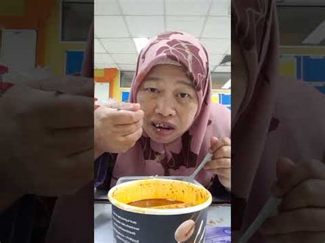 Makan Nasi Telur Mata Ikan Bilis Goreng Bawang Dengan Kuah Oden Youtube