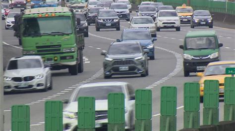 228連假首日國道湧車潮 國5南向一度紫爆 生活 非凡新聞