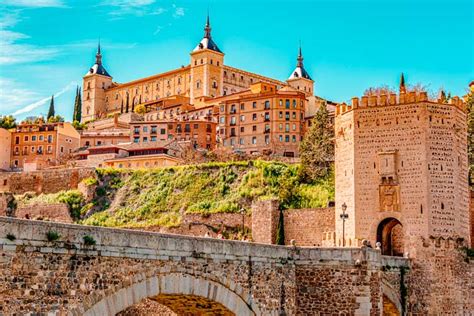 49 Most Famous Spain Landmarks You Should Visit