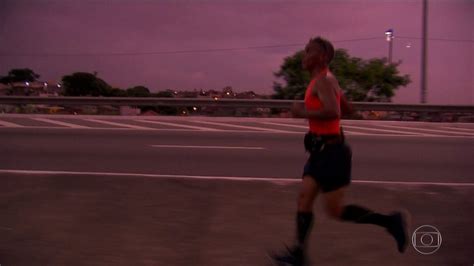 Trinta mil pessoas vão correr a São Silvestre em São Paulo Jornal