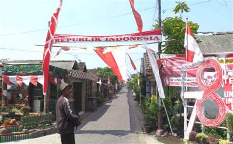 Karang Taruna Dan Rt Rw Desa Singopadu Tulangan Sidoarjo Pasang