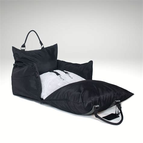 Luxury Dog Car Seat | The Travel Pawket