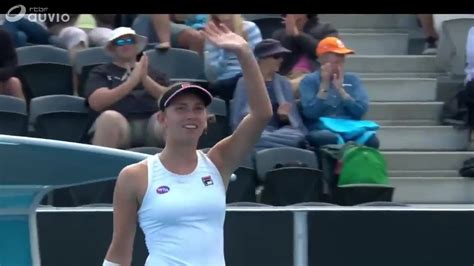 Elise Mertens crée l exploit et remporte son premier titre WTA à Hobart