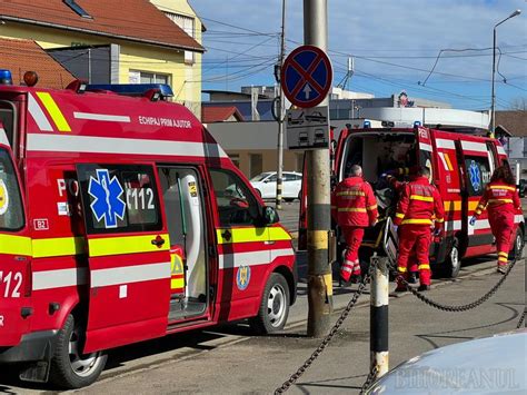 Accident Pe Bulevardul Decebal Din Oradea O Masina A Lovit Un Pieton