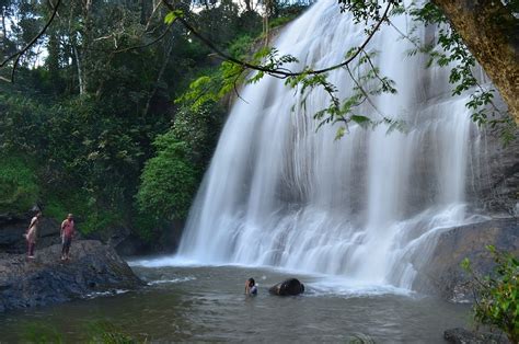 Chelavara Falls, Madikeri| Embepare Falls | Photos and Timings