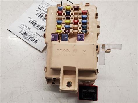 Toyota Sequoia Sr5 Fuse Box Cabin 2006 4 7l V8 2wd 2uzfe 82730 0c032 Ebay