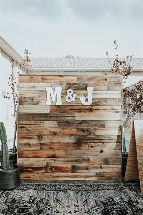 74 Cozy Rustic Wood Wedding Decor Ideas Weddingomania